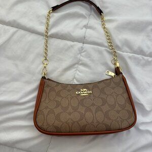 Coach outlet camel and orange color Teri shoulder bag with 2 straps